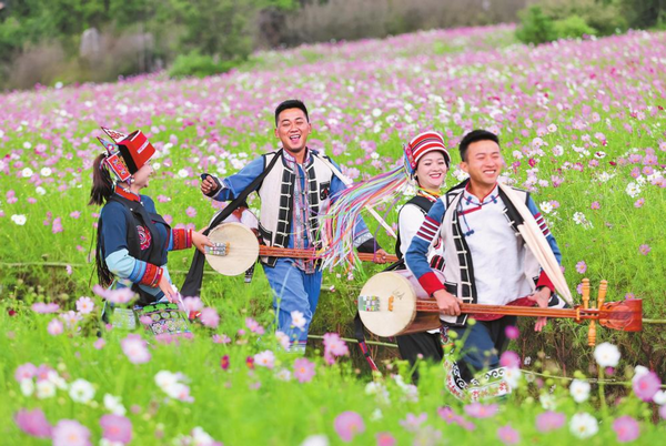 云南旅游跟团 - 乃古石林花海醉游人